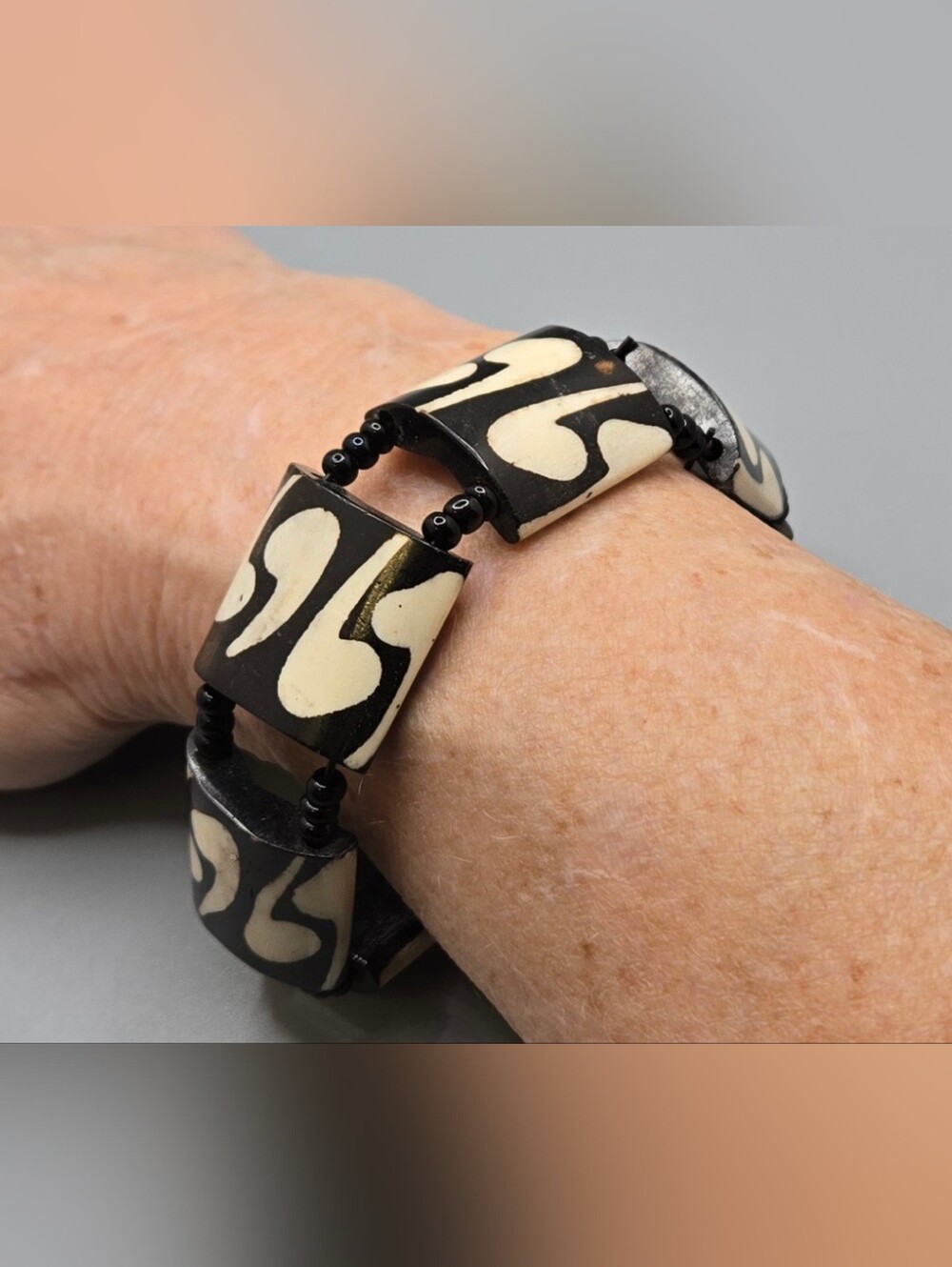 Dark Brown & Cream Bone Bracelet Stretch Fits Sizes 7-7½ Best